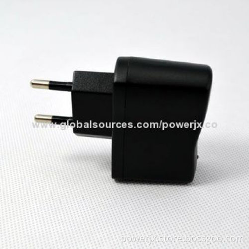 Dependable performance universal plug adapter, short-circuit protection